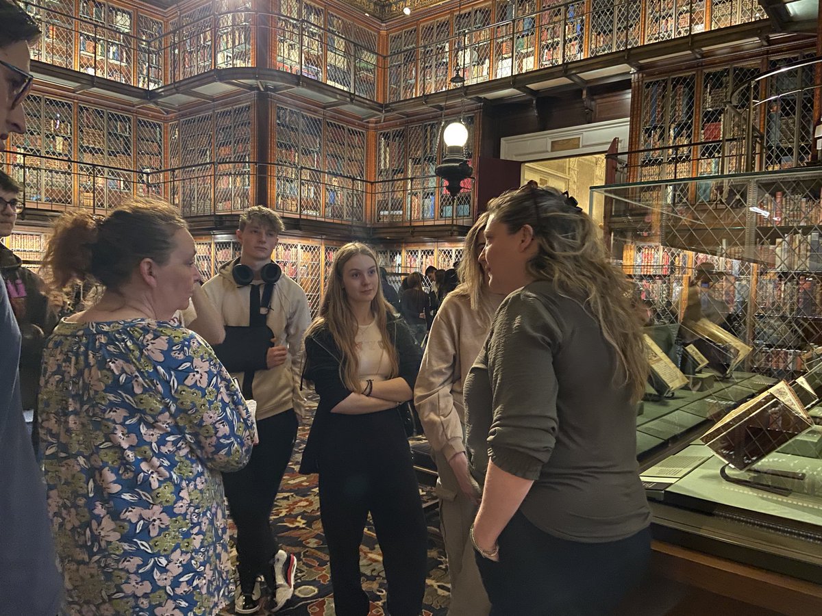KingsmacEnglish's tweet photo. For the last day we’ve visited the amazing Morgan Library before going on a movie tour. I think the teachers were more excited by the Friends building though! https://t.co/mWPBg8moPH