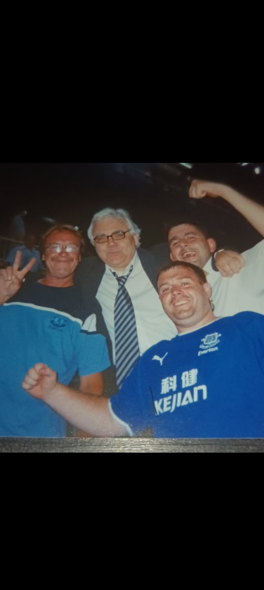 jseddo8's tweet photo. Rip mr chairman 🙏⚽️
Villareal away  
Bill kenwright  Evertonian  💙 https://t.co/9uIsoRoVpG