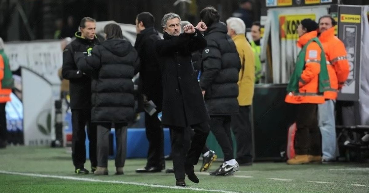 VanderPaco's tweet photo. Let’s see how managers need to react in order to remain successful after winning everything a season before. ⚽️ #footballmanagers  https://t.co/x5XXIEwqhB https://t.co/1Gq79NuJPk