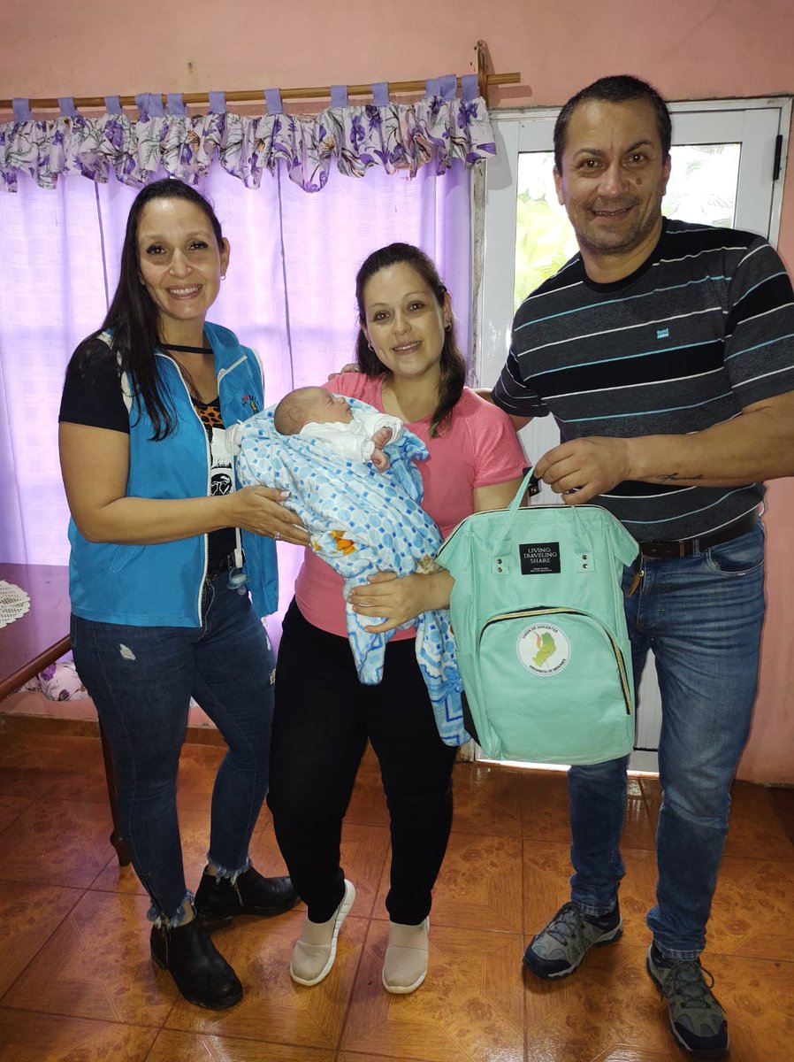 Miembros de CD y Departamental, en nombre del Sec. Gral. de la UDPM <a href="/grillo141/">Ruben Dario</a> hicieron entrega del Ajuar correspondiente a la colega-afiliada Jaquelin Gómez, flamante mamá del pequeño Juan David.