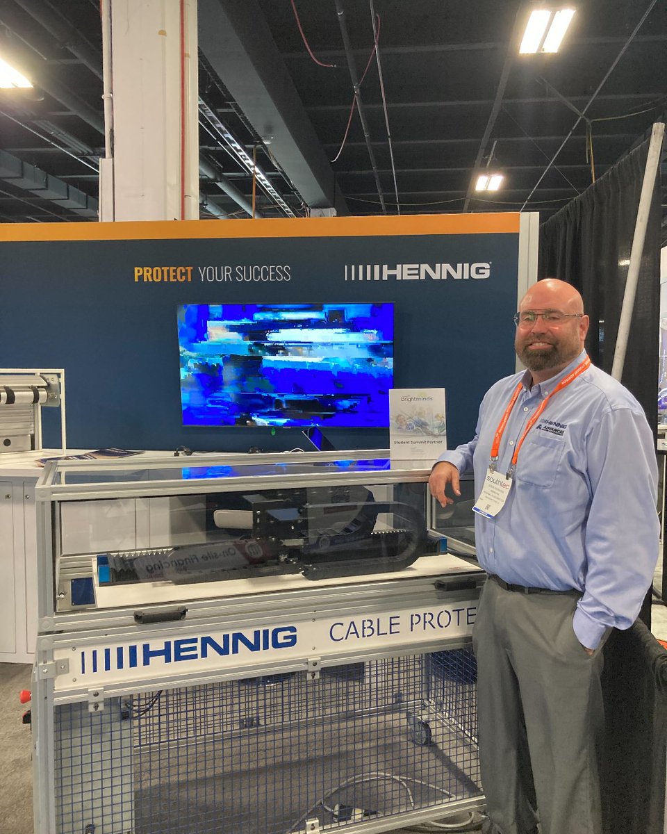 Hennig Inc. tweet media