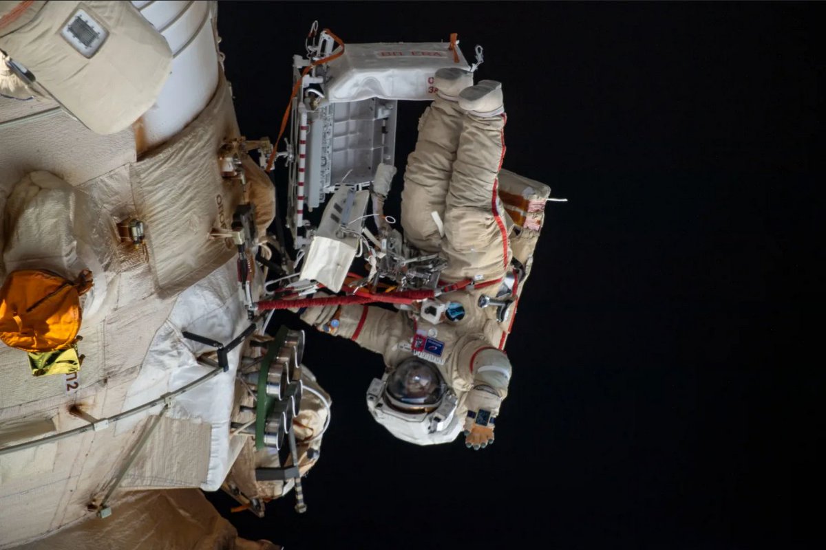 NASA's tweet photo. Two cosmonauts will step outside the @Space_Station on Wednesday, Oct. 25, for a seven-hour spacewalk. Live coverage begins at 1:30pm ET (1730 UTC): https://t.co/Chwntykyvd https://t.co/aMkSzZYsRp