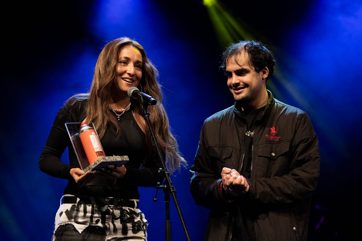 Felicitaciones <a href="/clipperjta/">clipper</a> , ganadora de los <a href="/PremiosGraffiti/">Premios Graffiti</a> 2023 en la categoría "Mejor single de música urbana" por "Abrazarte" .

📸Fotografía: Martín Pereira