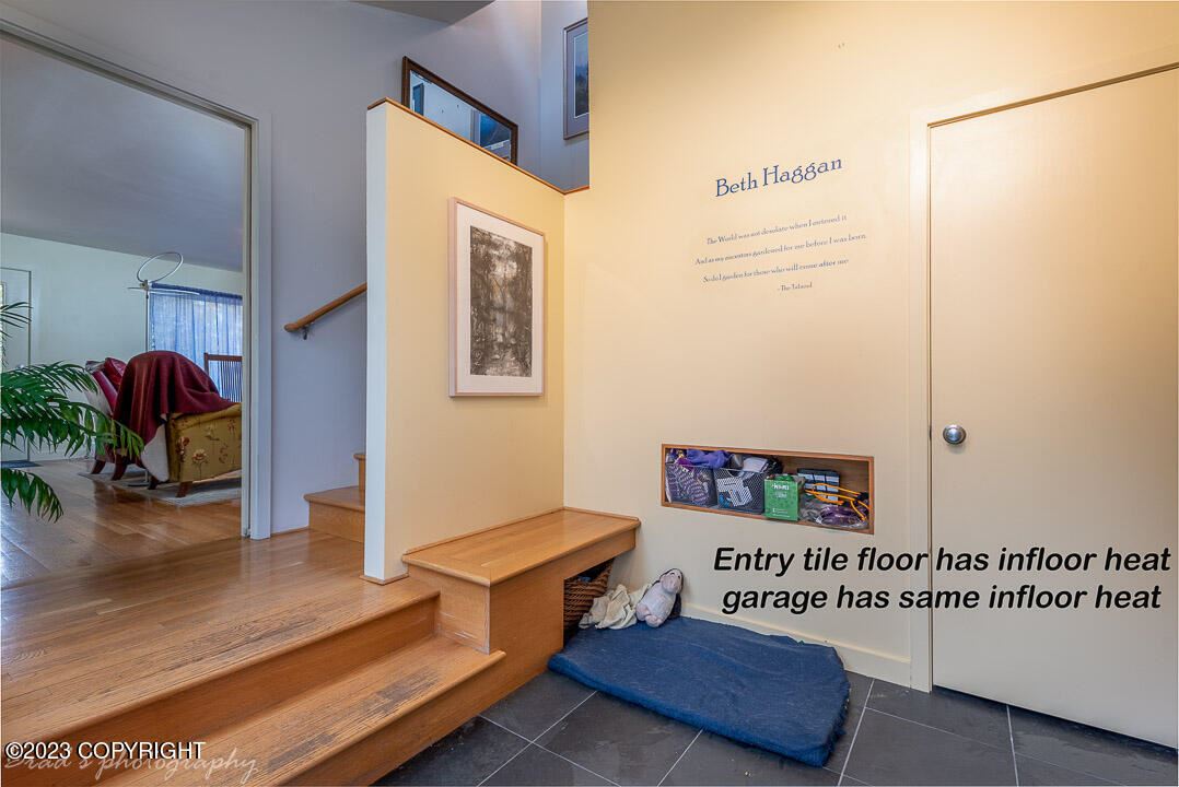 bradsproperties's tweet photo. 1331 Hillcrest Drive, Anchorage, AK, 99503
4 bed | 3 bath 1878 Sq. Ft.
Active | $649,500
https://t.co/h4QOXYrPF2
Enjoy the many updates and additions to this home with a private yard situated in a secluded neighborhood. Westchester Lagoon/Coastal Trail are just a short walk... https://t.co/joKyvajHl2