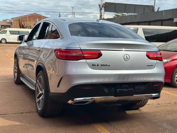 Sir_vic68's tweet photo. You need it we gat it
It’s a 2017 model
3.0L Diesel engine
At 250M only
#call_0757758016_0785602317
#victor_motors_ug #future_clients #negotiable #carsug https://t.co/nYhY14wQpS