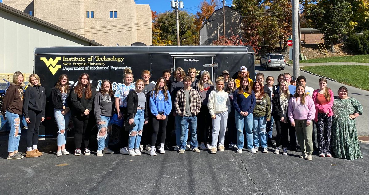 Monty_WVUTech's tweet photo. Students from Point Pleasant High School were on campus today! While here they met with Admissions and were able to tour our lab areas for Mechanical Engineering. We can't wait to see you all again. #WVUTech https://t.co/hhPk2Cchxw