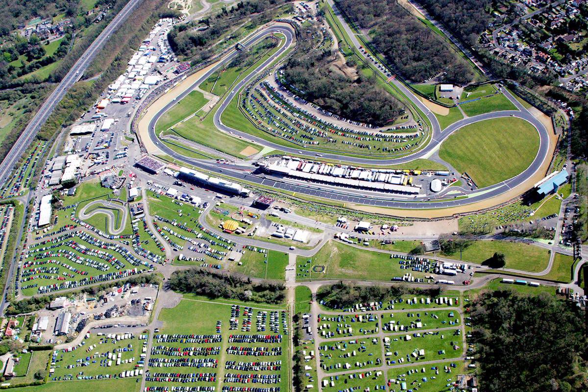 motorsport_ie's tweet photo. Busy weekend for @NicoleDrought as she heads to @Brands_Hatch to rejoin @ProAmRacing for an 8 Hour @ka_enduro race, as well as making her @msvtracing Trackday Trophy debut alongside Justin Roberts in a modified EP3 Civic! ☘️ https://t.co/U9FDpCtBmS
