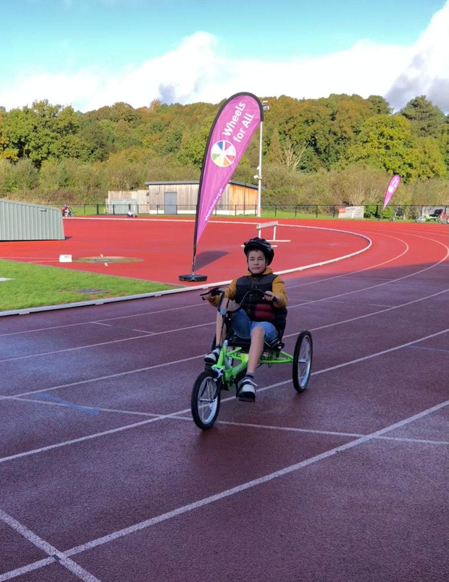 Our Children's festival at #Woking  Sportsbox  was a great success today. A huge thanks to <a href="/surreyfa/">Surrey FA</a> <a href="/surreycricket/">Surrey Cricket</a> <a href="/wokingmayor/">@wokingmayor</a>  for supporting us and providing the opportunity for disabled children to get active in the community! #inclusivesport