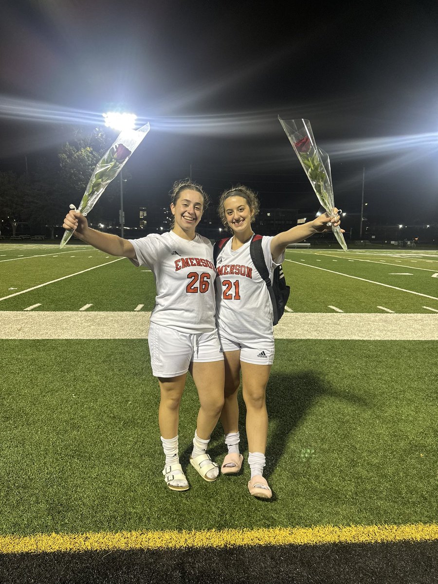 Please join us tonight at 5:45 to honor our seniors Ava Sassi and Julianna Palladino before we kick off against Midland Park at 6pm!