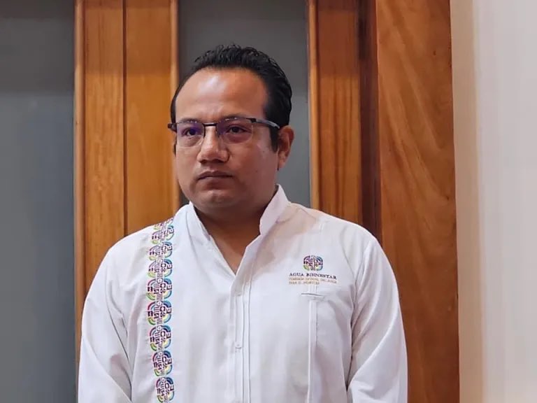 📌 #Oaxaca El Gobernador Salomón Jara designó a Neftalí López Hernández como encargado de la Comisión Estatal del Agua, en sustitución de Raciel Cabrera, quien falleció en un accidente vehicular.

#SalinaCruz #Tehuantepec #Tuxtepec #Huatulco