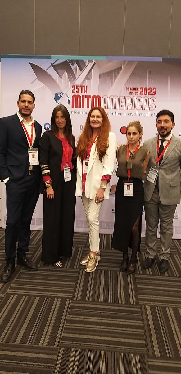 FactorMeetings's tweet photo. #CoberturaQro | Es es el equipo de #MITMAmericas desarrollado en el @QCCmx en @QroTravel. @MITMEvents https://t.co/Mo4GXnPwNn