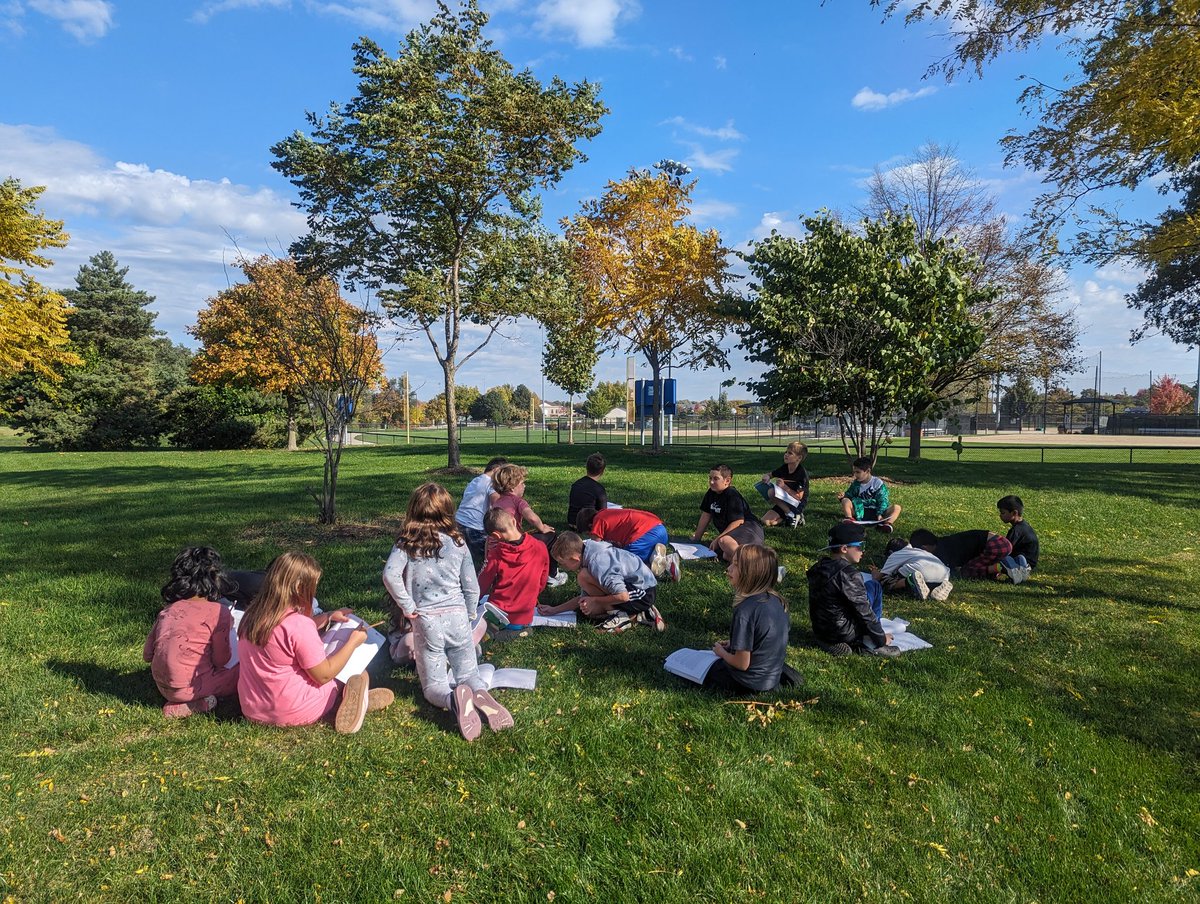 Mrs. Holm tweet media