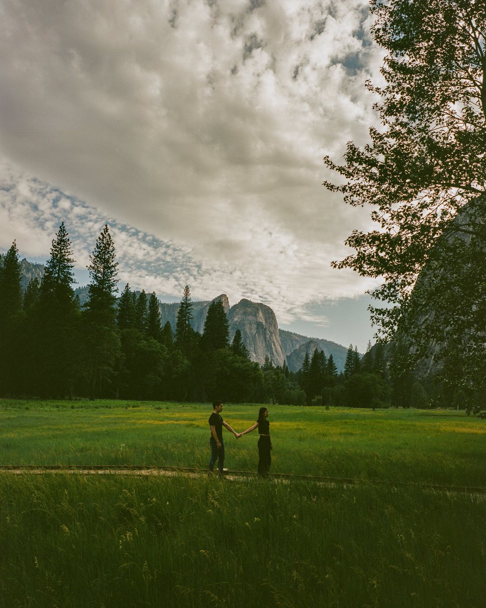 jacobetovar's tweet photo. portraits in yosemite on 120 film - shot with mamiya 7, developed and scanned by @thenegativelab. 

my lab is giving 10% off all orders, give them a follow and if you're looking to try a new lab, this is your sign. 

use discount code: JAKE https://t.co/GMTv30706J