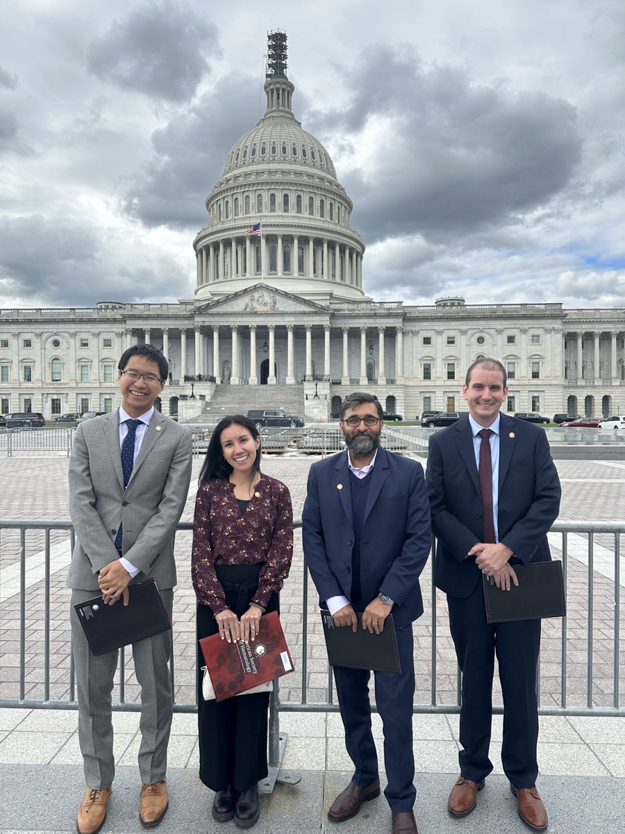 thanks @ASH_hematology for the amazing experience in Washington DC to advocate for important hematology initiatives including funding to #NIH and #CDC to #ConquerSCD and #Fight4Hematology. best conference (yet) this year! 😆🩸