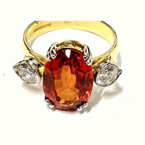 a_pendle's tweet photo. ✨💍 This exquisite 18k White Gold and Padparadscha Sapphire and Diamond unisex ring is coming up in this Thursday's Fine Art Auction. 
Starting Bids £20,000 ✨💍 
🌐 https://t.co/zHK3aAkEq3 https://t.co/kIvHXNc3Jn