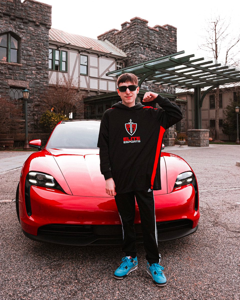 EliteEsports's tweet photo. Today we say goodbye to @PeterbotFN

Thank you for your time, and good luck in the future. 🫶 https://t.co/SLbovaU2Ac