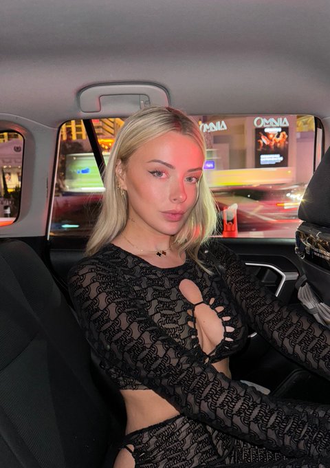 met this guy in vegas, big fan 💰 https://t.co/d9fcUpp4jp