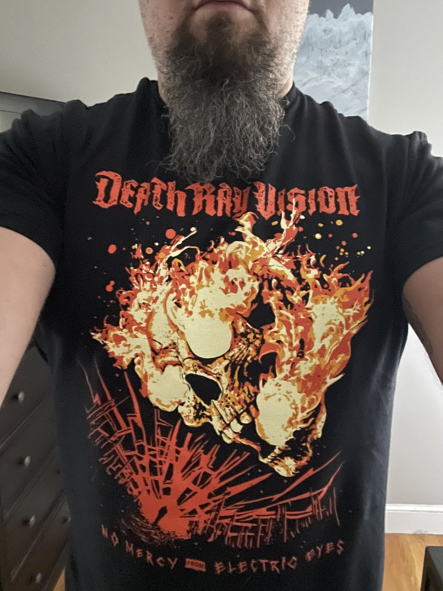 CoreyMirisola's tweet photo. 🚨New shirt!!🚨 #DeathRayVision Early exit from work today means early trip to the bar. Cheers 🍻 https://t.co/xY5sEzJZkn