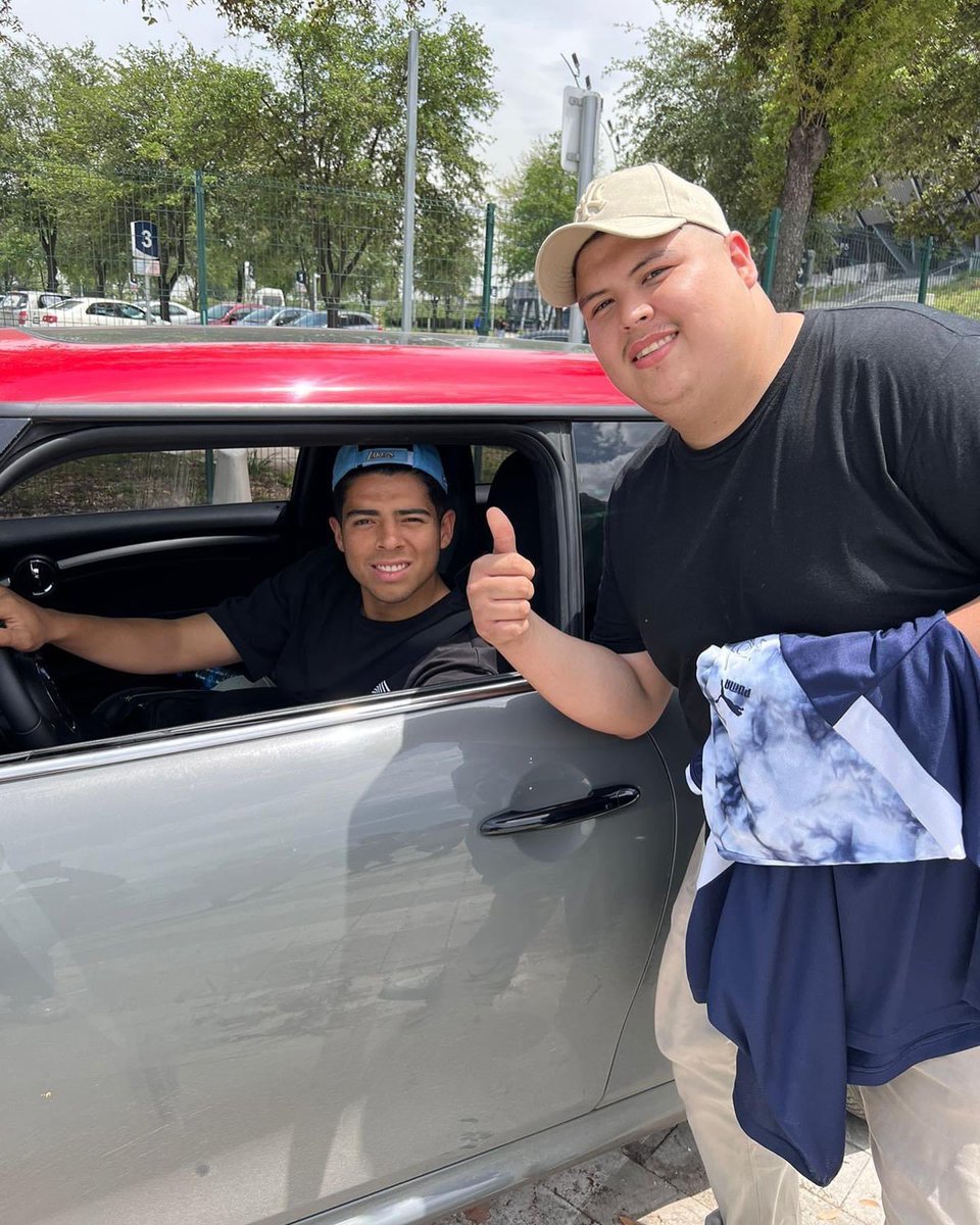 Edwin_lerma7's tweet photo. @Shini7o @Rayados @vidusacasas Mi jugador favorito es el Toro guzman⚪️🔵
Vamos Rayados🔥 https://t.co/GyhnI132nu
