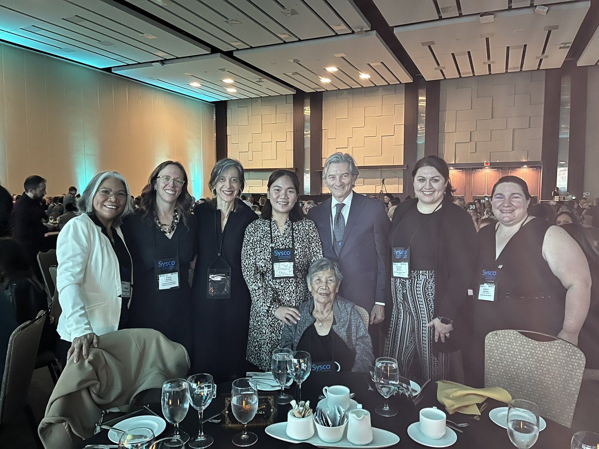 CLRI_LTC's tweet image. Congratulations to Joy Cardinal Flores, Programs Therapist at the O’Neill Centre, for winning the first-ever PCL award!

Your dedication to building trusting relationships with residents through person-centred care is admirable.

#TiLTC2023