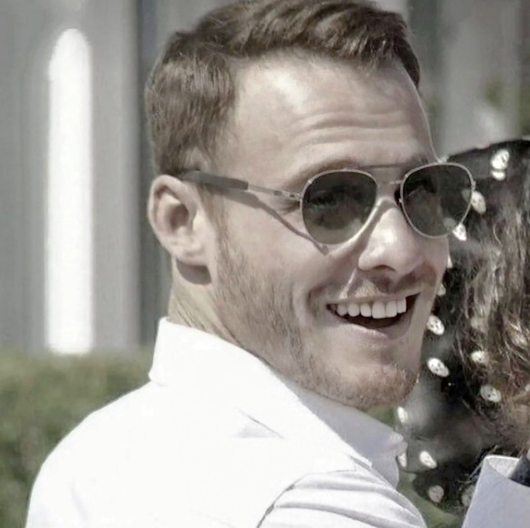 Delfa0000's tweet photo. "El éxito llega para todos aquellos que están ocupados buscándolo"
Buenas tardes 
Iyi geceler 
Good night 
#KeremBürsin https://t.co/7y4o5m8B0J