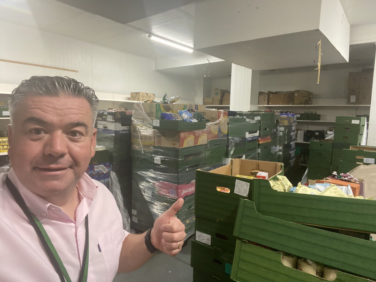 Big thks @lidlgb RDC #doncasterisgreat 4 recent fab donation-18 pallets of surplus food now redistributed 2 #southyorkshire projects supporting local deprived communities Huge thks @jpwaltonandson 4 transporting @nbrly @lfhw_uk @outofdate_uk @WRAP_UK m.facebook.com/story.php?stor…