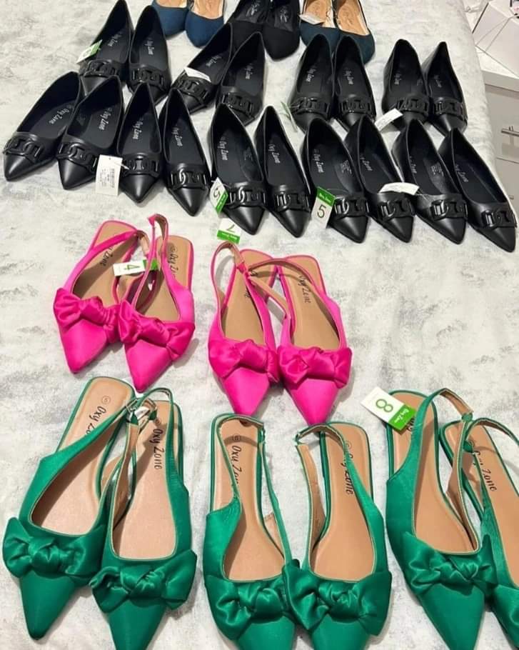 A pair of flat shoes is a must have😀😀 Check out these new arrivals at our shop🥳🥳 Closed flats-k18,000 Slingback flats-k25,000 We are in area 47 sector 3 near the SDA church. WhatsApp 0884426757 or call 0996089633 #happyfeet #jncollection