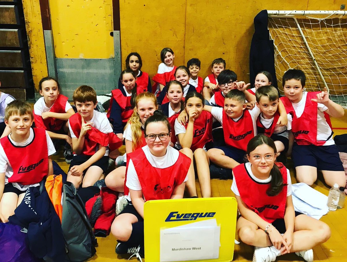 murdishawwest's tweet image. Team MWCP took part in Primary @SportshallUK Athletics. They showed great sportsmanship and demonstrated many of the @YourSchoolGames Values. We’re so proud of them.
Thanks to the sports leaders from @HEATHPEDEPT and @Halton_SG. 

#MWCPSport #MWCPEnrich #MWCPCARE #YourSchoolGames