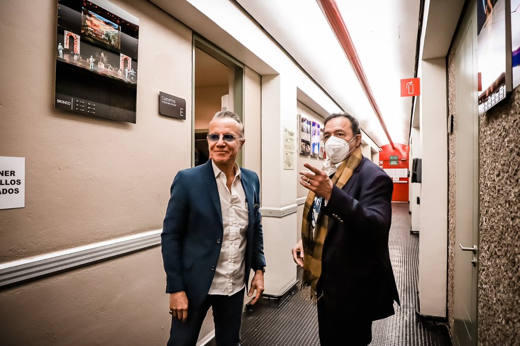 Lamento profundamente la partida de un gran compañero Alberto Ángel "El Cuervo".

Vivimos grandes momentos gracias a la música. 

Envío un fuerte abrazo a su familia, mis oraciones con ustedes.

Vuela alto 🕊️
