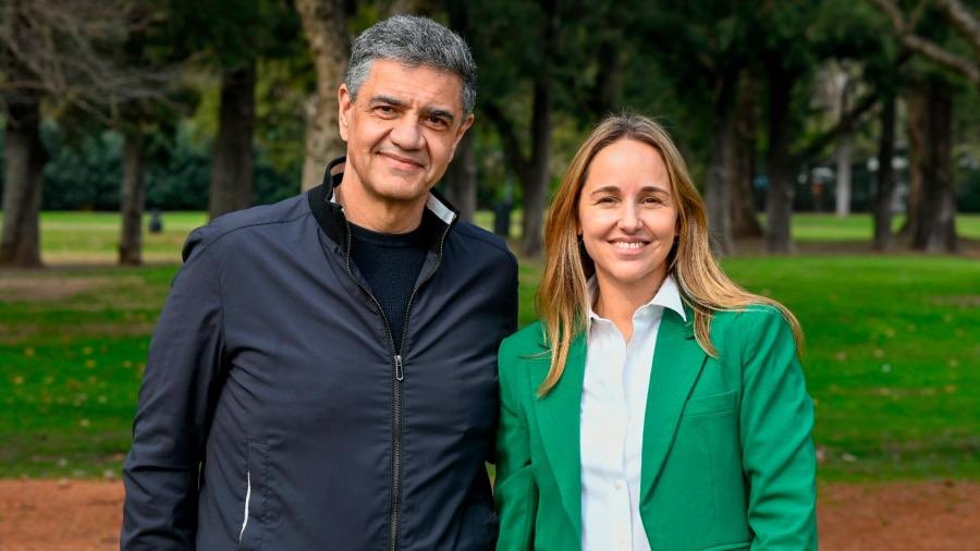 Desde <a href="/radicalesxarg/">Radicales x Argentina</a> felicitamos a <a href="/jorgemacri/">Jorge Macri</a> y <a href="/claramuzzio/">Clara Muzzio</a> trabajamos mucho para lograr una ciudad que abrace a cada vecino y lo seguiremos haciendo 💪