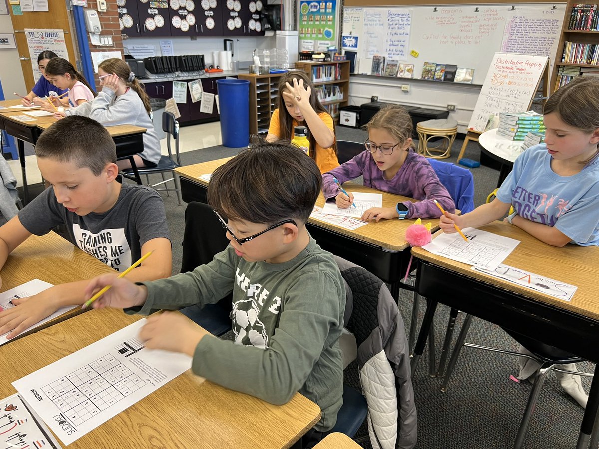 MrsCionisClass's tweet photo. Do you Sudoku? Lots of math talk happening today in our first Math Club meeting of the year!! See you in November for tessellation art! #PattonMathClub #sudoku @StacieStanton18 @AHSD25Patton https://t.co/P0VaO5gtK9