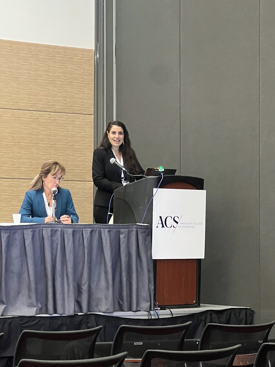 ⁦@AMetchikMD⁩ on Opportunities for collaboration & change among law enforcement &HVIPs to support patient rights. Spreading the word on Dr Erin Carlyle Hall’s important work 🔥. MedSTAR Trauma is humbled & proud 👍🏽💛💪🏽 ⁦@MedStarWHC⁩ #ACSCC23 ⁦@GUH_WHCSurgRes⁩