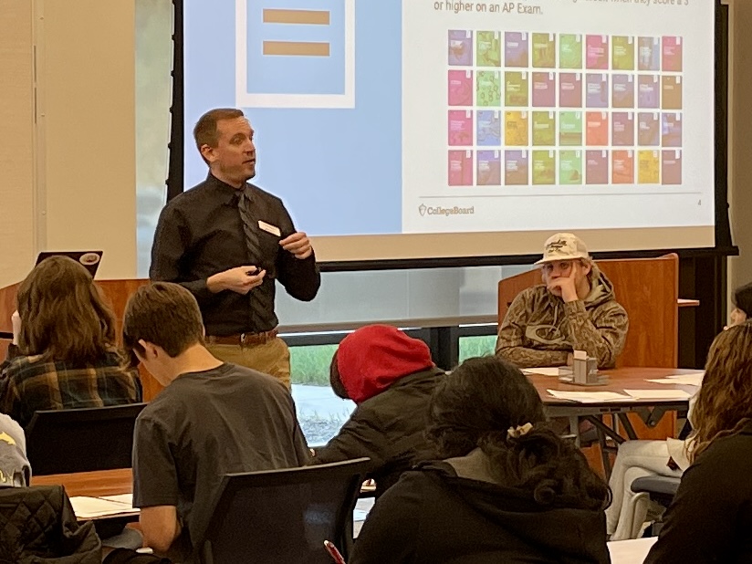 ChathamCoSch's tweet image. High school seniors across the district participated in our Advanced Learning Opportunities in-person field trip to Central Services today, featuring reps from @NCSSM's Admissions and Connect programs, @CCINOV8, and @APCollegeBoard. #OneChatham #AdvancedLearning