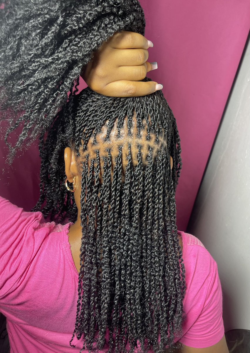Abiisoye's tweet photo. Black Microtwists🖤

I’m fully booked for the rest of the year!!

Thank you all for your Love, support and kind words.
So far, I’m grateful for the gift of sweet and kind customers

Thank you for choosing me❤️
I love you alllllll! I want to cry😩 https://t.co/8GW7JAWZO7