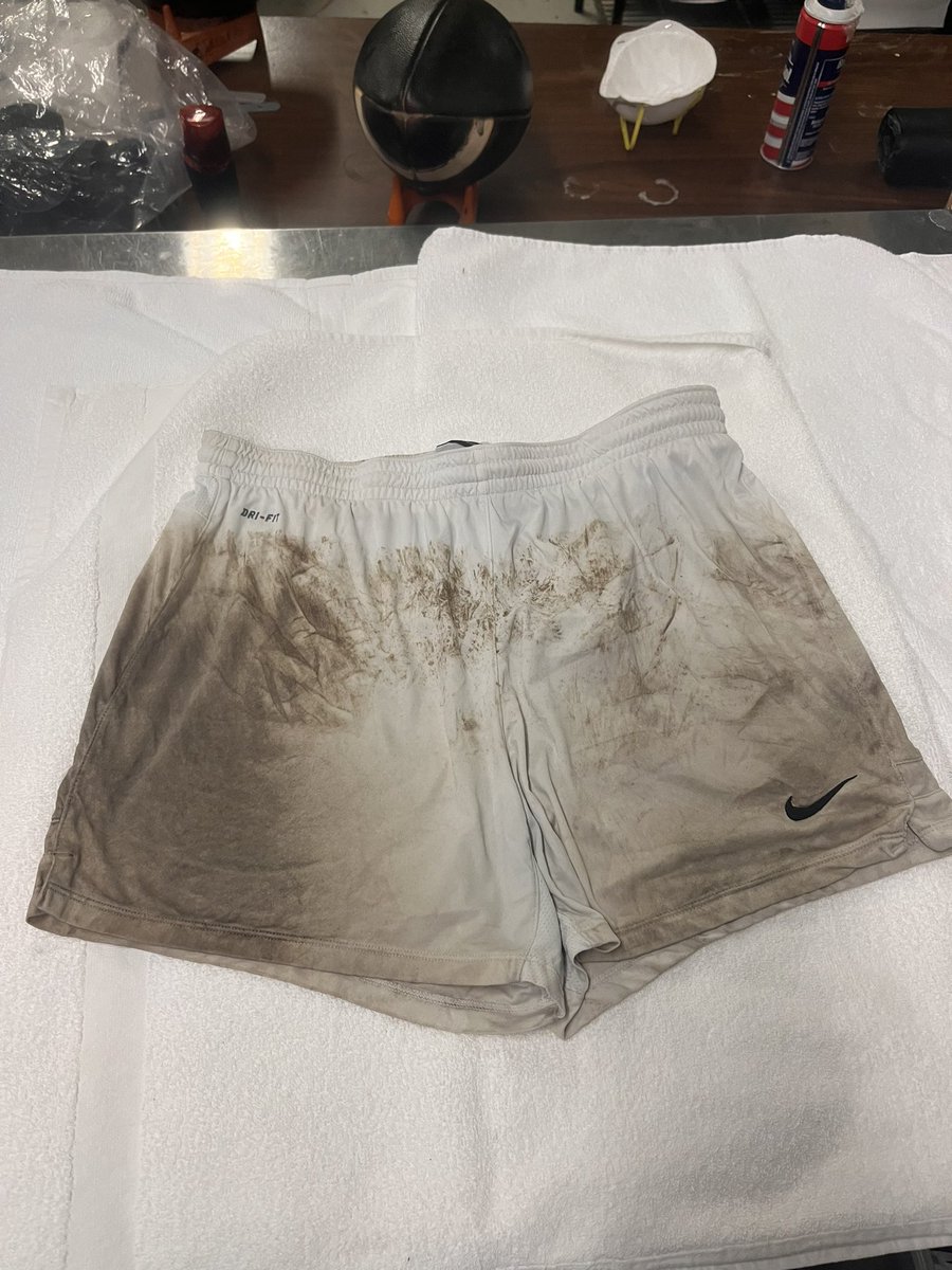 AndoverEq's tweet photo. UNX to the rescue! 

We are undefeated against grass stains this year! 

Let’s keep it going! 

@UNXChristeyns https://t.co/gtEcseVFA3