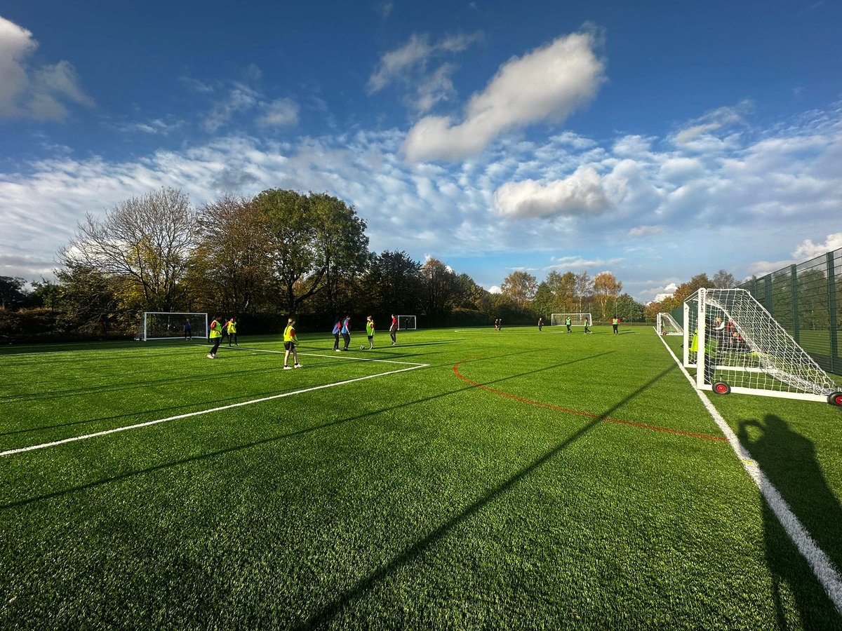 MoretonPe's tweet photo. 20 Girls at Football tonight with Miss Brown and Miss Nicholls. Fantastic turn out. https://t.co/0kZg8JwmOC