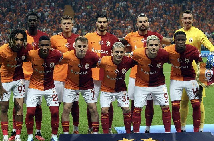 bayerni 70 dk sahadan sildiler resmen kim ne derse desin sizinle gurur duyuyoruz canınız sağ olsun iyiki Galatasaraylıyız❤️‍🩹