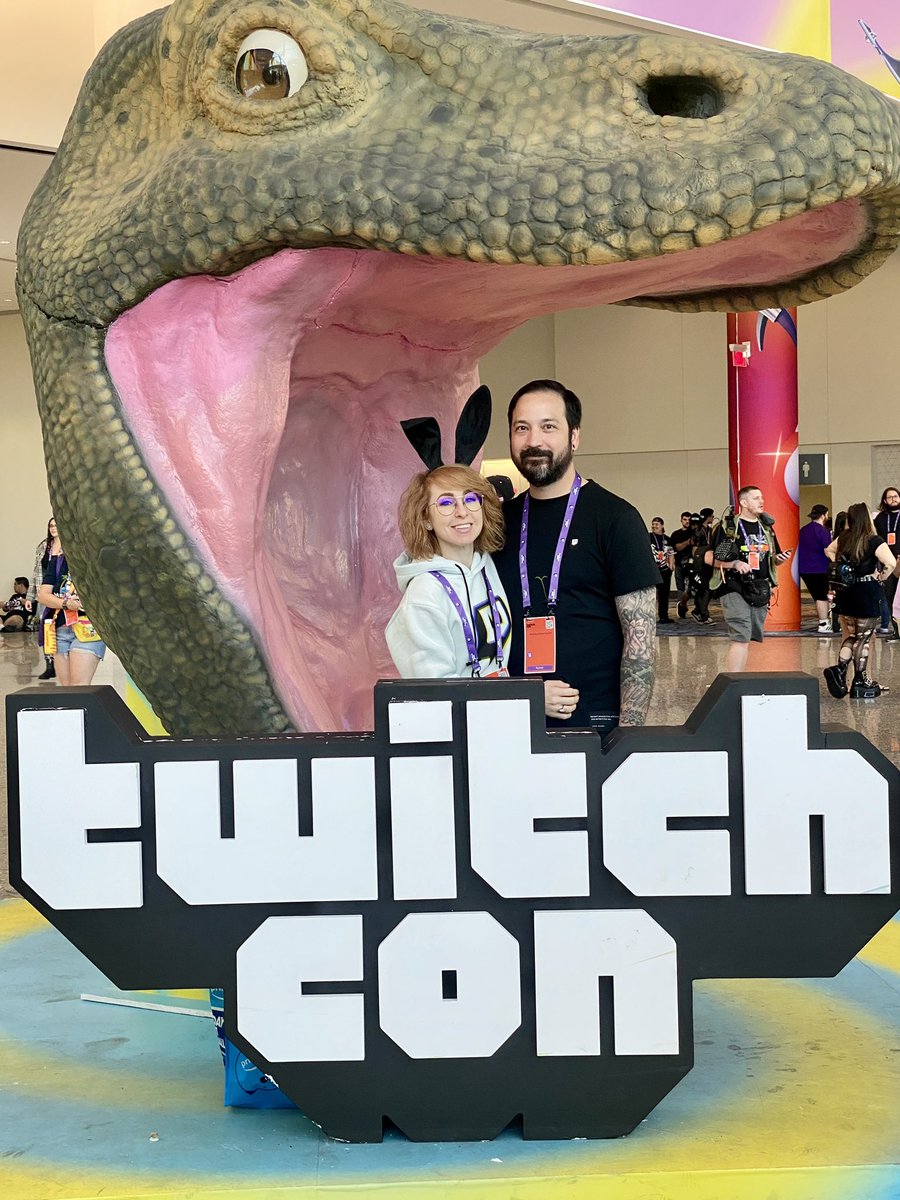 Our first TwitchCon as Partners &amp; it was just,unreal,in the best way.Every moment was filled w/so much happiness&amp;laughs! BUT,we wouldn’t be here if it weren’t for streaming&amp; HOLY HELL have we MISSED being LIVE! We are SO SO SO EXCITED to be back TONIGHT! SEE YOU LATER JABRONIES😘
