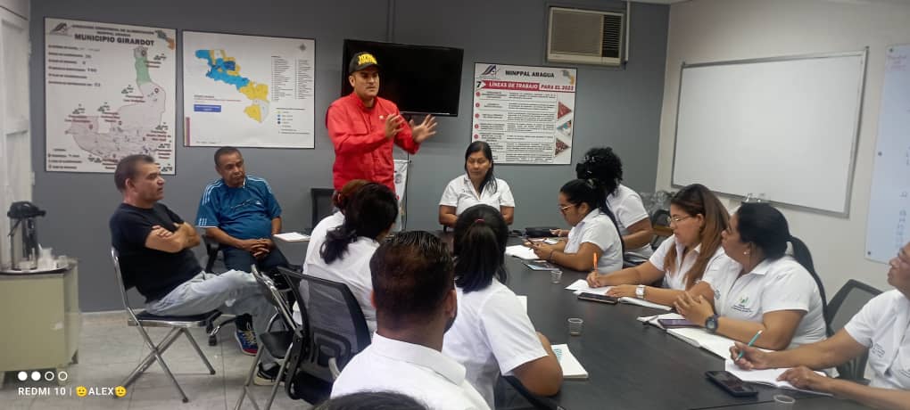 AraguaCnae's tweet photo. #AraguaCNAE, Desde la sede del #INN Reunión Orden de Operaciones Alimentando el Futuro de la Patria #inspectoresCNAE y #InspectoresMINPPAL. Gracias presidente @NicolasMaduro @_LaAvanzadora @Soykarinacarpio @pedrodiazg59 @LealTelleria @minppal_aragua1 @MinAlimenVen https://t.co/EF2Ny5rdUx
