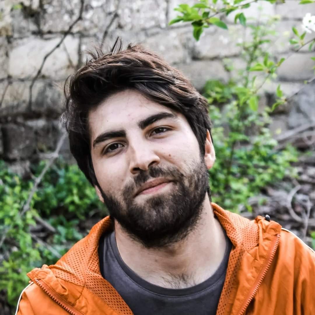 ismayilbegli's tweet image. TERRIBLE.

Our friend, activist Mahaddin Orujov (@MeheddinOrucov), who has been sentenced with 30-day arrest because of his criticism against Aliyev, has been tortured terribly before the arrest.

He has been beaten by police officers for hours and after beating, +