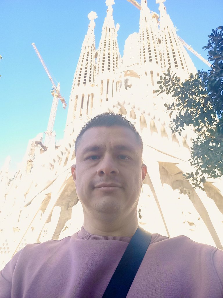 EverAle12369017's tweet photo. #MadridistaEnBarcelona https://t.co/EjcFjlE3iK