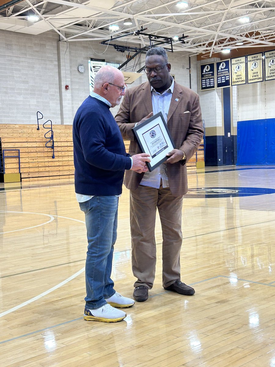 Andre Tippett tweet media