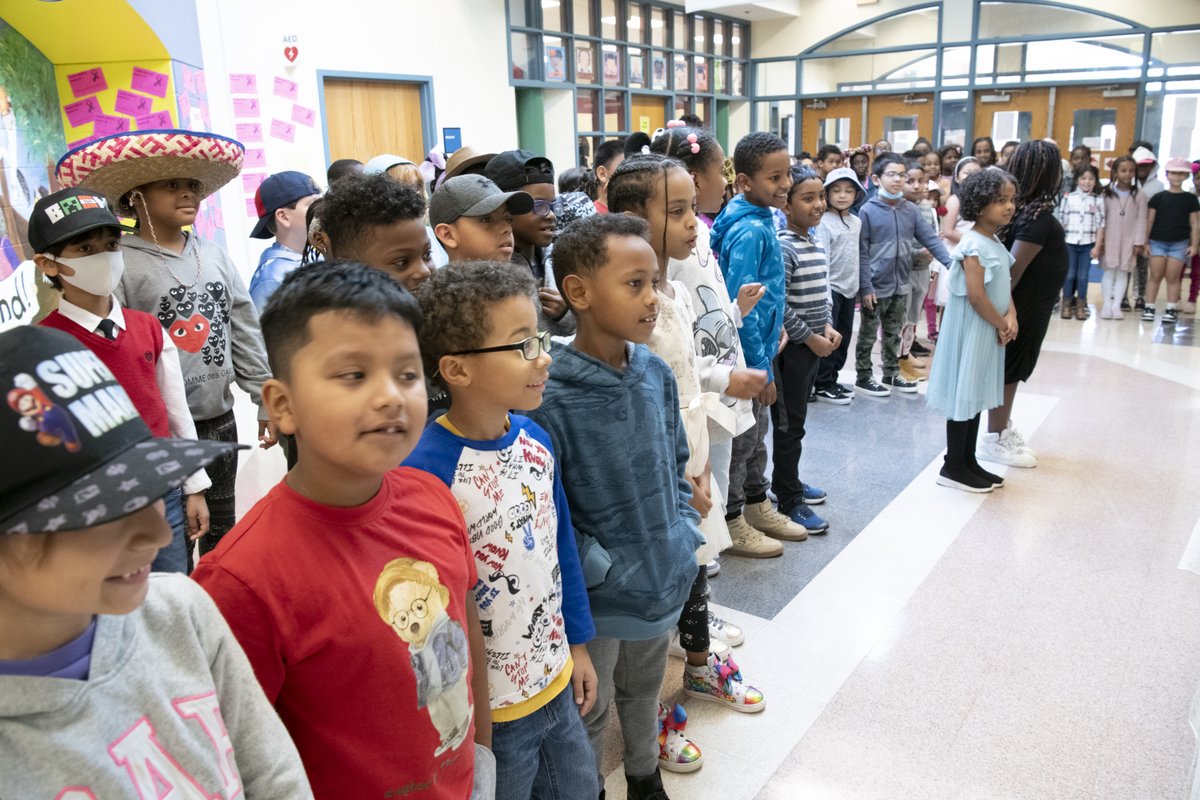 Grab your tissues 🤧

Second-grade students at Fairland Elementary School surprised Principal, Dr. Lashley and Assistant Principal Ms. Johnson with lunch and sung “Simply the Best” by Tina Turner in honor of National Principals Month.