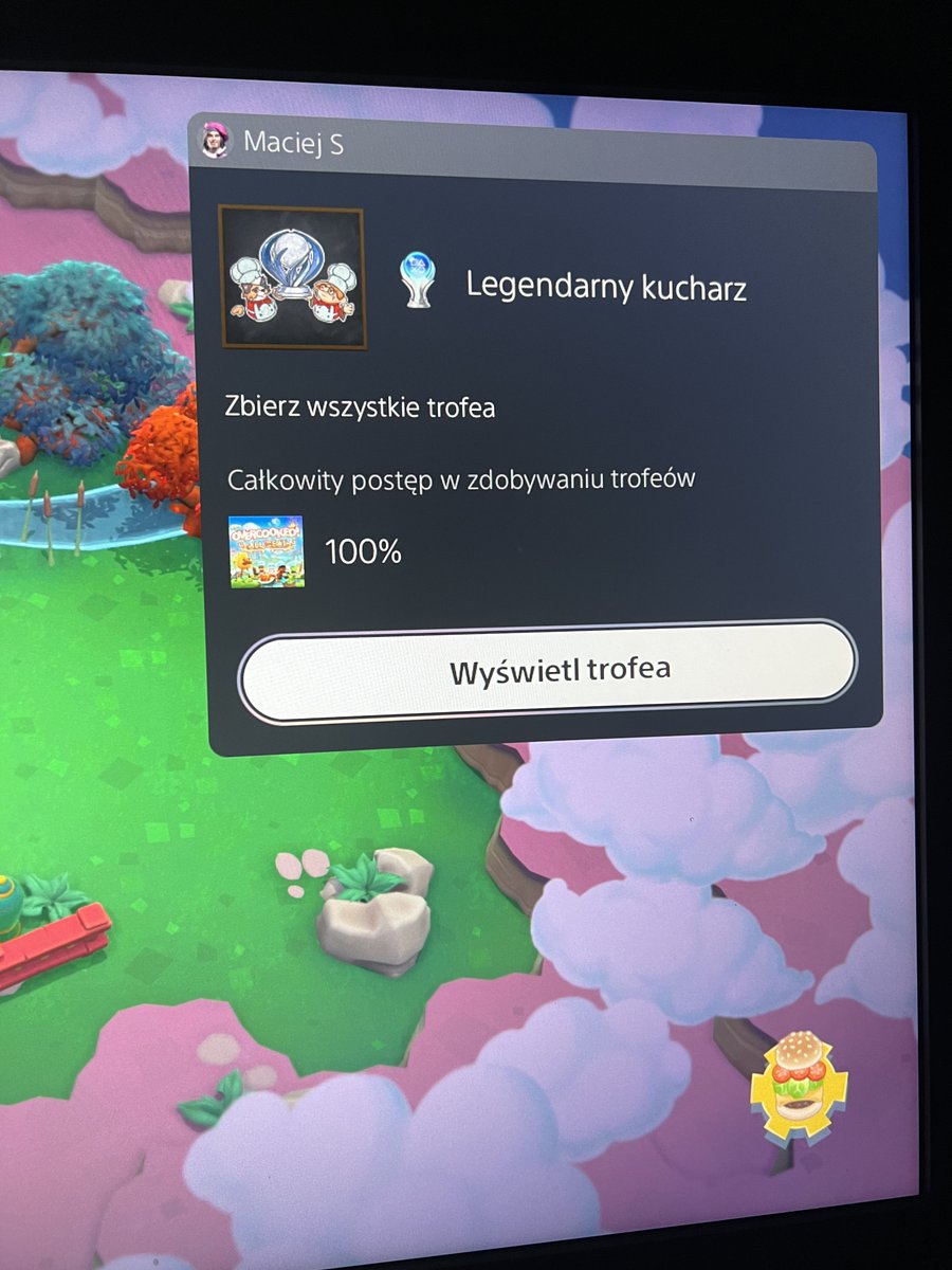 Maltarinio's tweet photo. #52 Platyna w Overcooked! All You Can Eat

Oczywiście z małą pomocą (ja tylko patrzyłem). 
Udało się przebrnąć przez płonącą kuchnię, niczym ze znanego serialu. 
 
#overcooked #overcookedallyoucaneat #TrophyHunter #platiniumtrophy #playstation #ps5 #playstation5 #legendarychef https://t.co/gLb3VrqgUJ