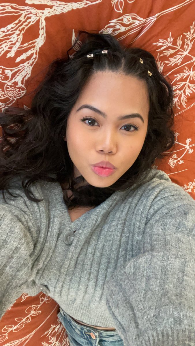 Deactivated my insta so dumping my selfies here