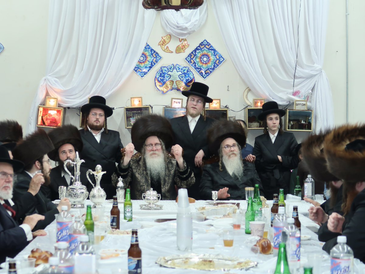 KALISHupdates's tweet photo. PHOTOS
שמחת בית השואבה תשפ"ד
#kalish https://t.co/HwDn8NMZ4c