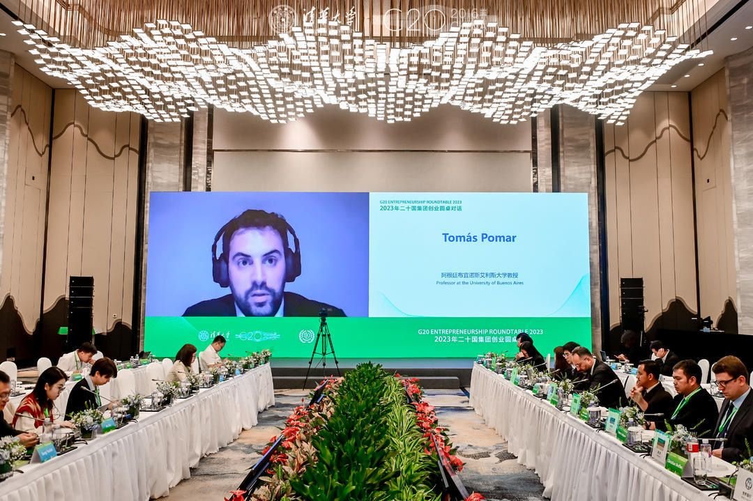 Ayer tuvimos el privilegio de exponer nuestra visión y las particularidades del caso argentino con respecto a la  #PlatformEconomy en la "G20 Entrepreneurship Roundtable 2023" organizada por <a href="/Tsinghua_Uni/">Tsinghua University</a>  de la República Popular China.