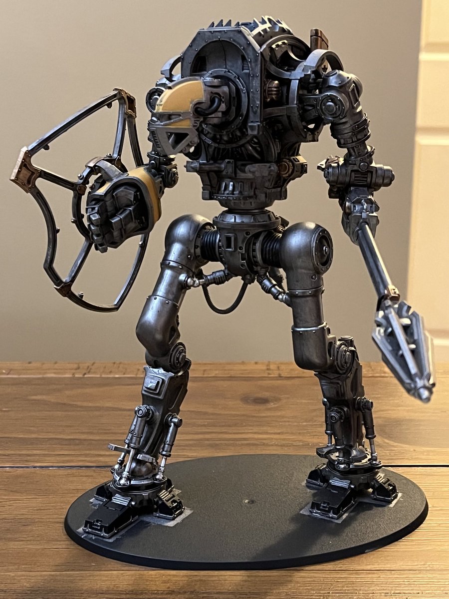 supermonkeeman's tweet photo. I applied some shading and subtle highlights to the Survivor, and painted the Lancer’s feet.
#warhammer #40k #warhammer40k #warhammer40000 #minipainting #miniaturepainting #demonship #KnightLancer #imperialknights #househawkshroud https://t.co/rE5LQJEVo5