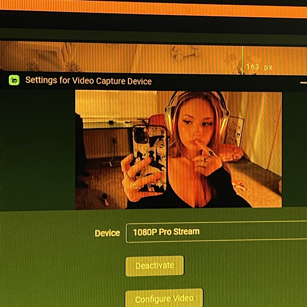 drinking and running it down yippie WITH FACECAM FOR THE FIRST TIME IN FOREVER!!! only gonna play a game or two twitch.tv/kittenelise