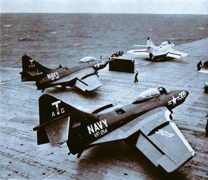 t_leung's tweet photo. Couger
Early #CarrierBasedJet
#F9F https://t.co/T0cj0PWLAq
